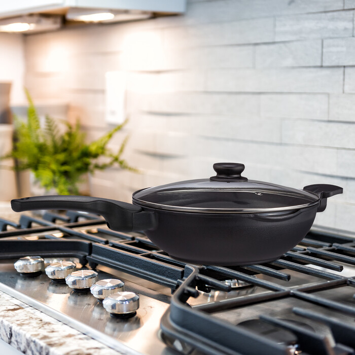 Relaxdays Wok with Lid, Induction Compatible