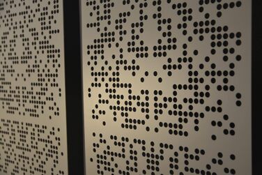 Акустичні панелі Bluetone Acoustics Binary AbFuser — звукопоглинаючі та дифузійні панелі для домашнього кінотеатру, студії та вітальні (100x50x10 см, колір Ecru)