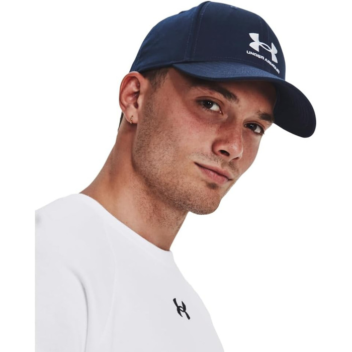 Кепка Under Armour Blitzing II Stretch Fit для чоловіків, темно-синій