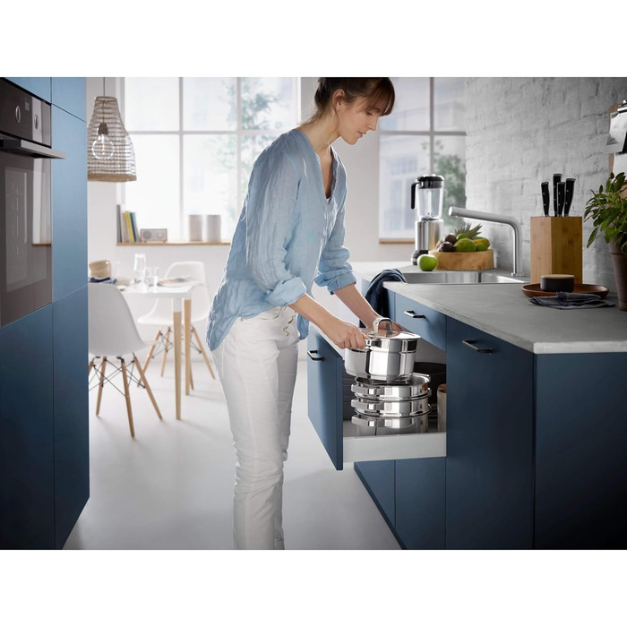 WMF Compact Cuisine Water Bath Bowl 16.5 cm, Stackable, Mixing Bowl for Water Bath, Cromargan Stainless Steel Bowl Polished, Dishwasher Safe