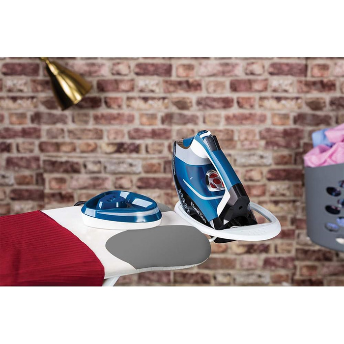 Праска Russell Hobbs 25090-56 з парою, керамічна підошва, самоочищення, антиналіт, 2600W