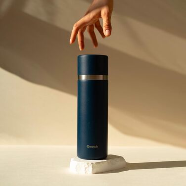 Qwetch Stainless Steel Thermos - 750ml Insulated Flask & Thermos Bottle with Recycled Stainless Steel Cup - 24h Cold & 12h Hot - Leakproof, BPA-Free & Perfect for Coffee & Tea - Brushed Stainless Steel, Marine Blue
