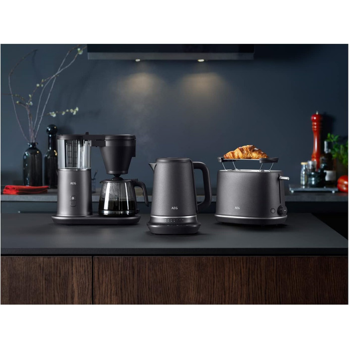 AEG K7-1-6BP Kettle (7 temperature settings, 3-fold safety switch-off, keep-warm function, 1.7 liters, drip stop, easy cleaning, 360° base, anti-slip coating, LED display, gray)