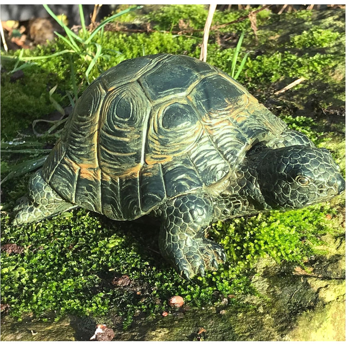 Tier-Knallbonbons, realistic turtle, weather-resistant, resin, decoration for pond lovers