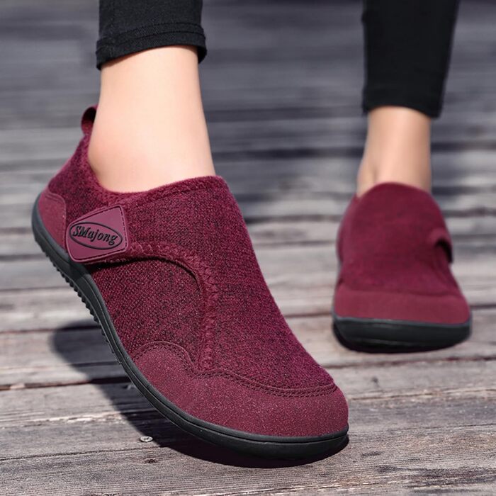 SMajong Теплі домашні тапочки для чоловіків та жінок. Зручні, неслизькі, легкі, з повним закриттям, з фетру. Для дому та вулиці. Розміри 36-46. Колір: червоний.