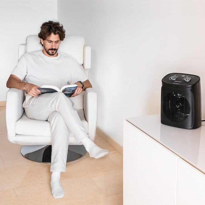 Теплова гармата Cecotec ReadyWarm 2070 Max Force, 2000 Вт, 3 режими роботи (охолодження/тепло/жар), 2 рівні потужності, автоматичне вимкнення, чорно-білий