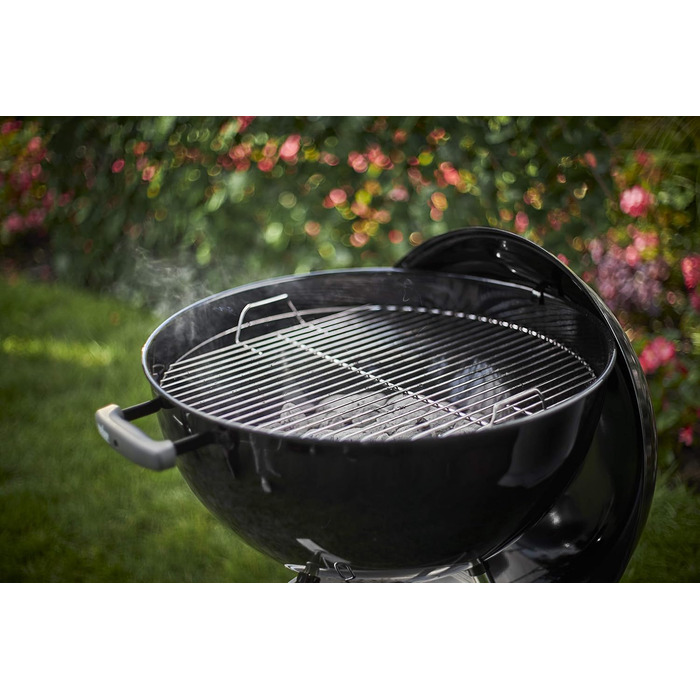 Вугільний гриль Weber Classic Kettle 47 см, порцелянове емалювання, з термометром і колесами, чорний