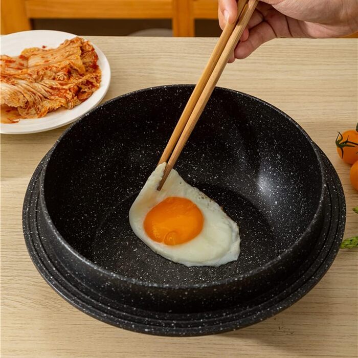 Корейська кам'яна чаша Bobikuke з кришкою, 20 см, для долсот бібімбапу та гарячих страв, 2,3 л, чорна