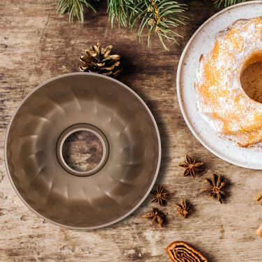 Relaxdays Bundt Cake Pan in Beige