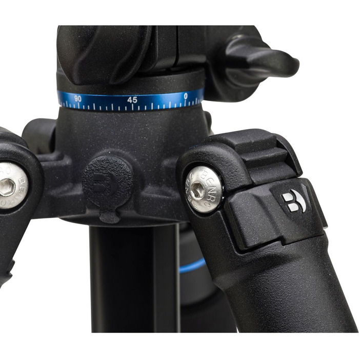 Алюмінієвий дорожній штатив Benro Travelline FGP18A (Aluminum, 2-Series, 4 секції)