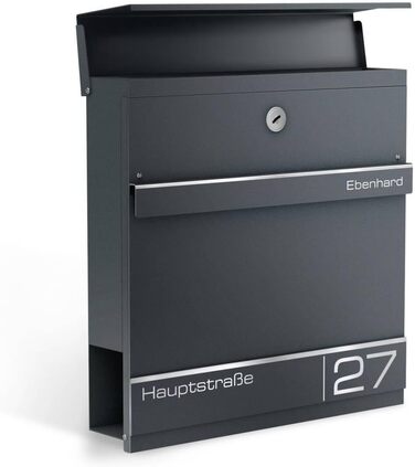 Поштова скринька Metzler Cube антрацит RAL 7016 з лазерним гравіюванням номеру будинку та імені - настінна, з відділенням для газет, вікном. Розмір: 37x37x10.5 см