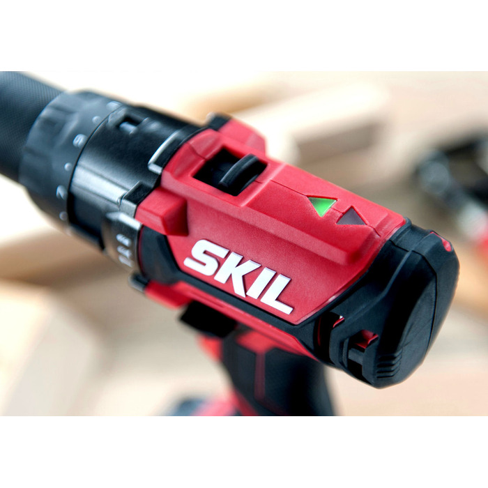 Акумуляторний шуруповерт Skil 20 V CD1E3018CA