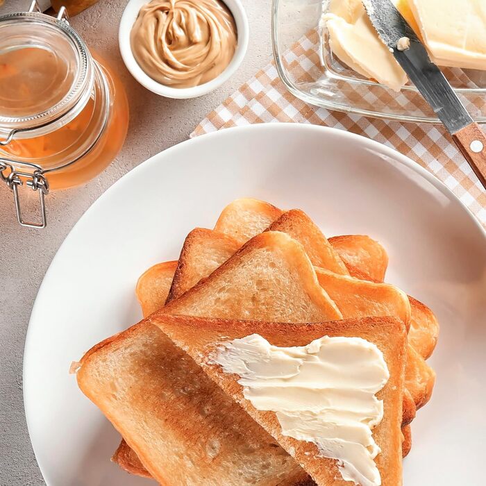 Тостер Ufesa 2-х секційний білий Retro Classic Pinup, вінтажний дизайн, 850 Вт, для тостів та сендвічів, 7 ступенів підсмажування, збирач шнура, піддон для крихт