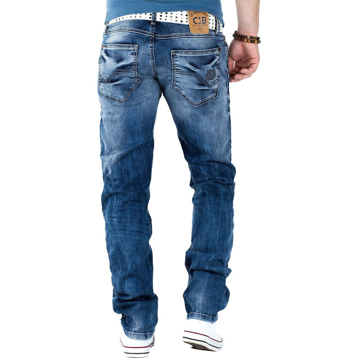 Чоловічі джинси Cipo & Baxx: класичні блакитні джинси з еластаном, 36W/34L, 5 кишень, контрастна вишивка