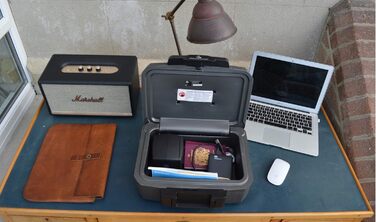 Вогонетривкий сейф для документів з ключовим замком (компактний)