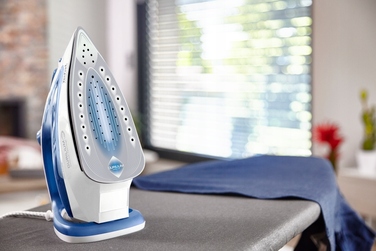 Парова праска Tefal FV5736E0, 2500 Вт, керамічна підошва, синя, 270 мл