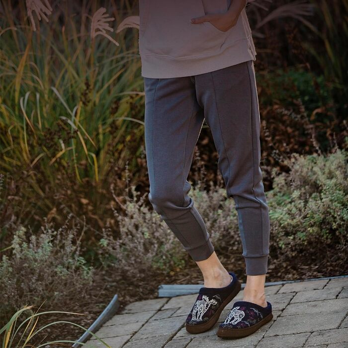 Тапочки жіночі Acorn Hoodback з вишивкою, сірі, 39/40.5 EU