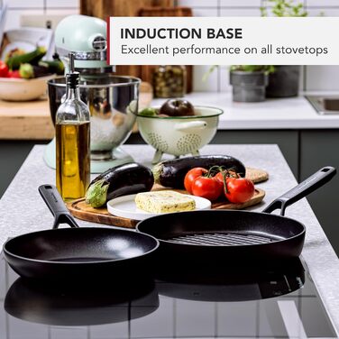 Сковорода для млинців KitchenAid Classic 24 см, кована, анодований алюміній, керамічне антипригарне покриття без PFAS, для індукції, духовки, посудомийки, чорна