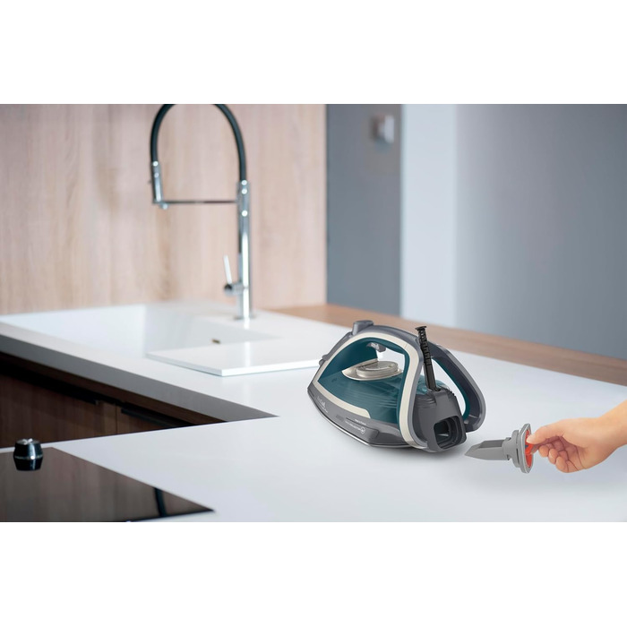 Парова праска Tefal Ultragliss Plus FV6842, 2800 Вт, знімний колектор накипу, подача пари 50 г/хв, паровий удар 260 г/хв, автоматичне вимкнення, захист від накипу, антицарапка, бірюзово-сіра
