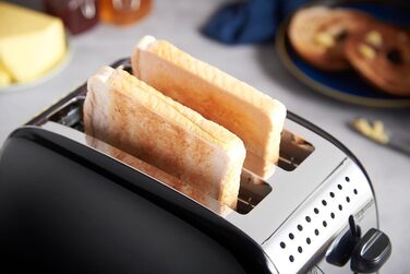 Тостер Russell Hobbs Colours Plus на 2 тости, нержавіюча сталь, чорний, з широкими відділеннями, підставкою для булочок, 6 режимів підсмажування, функцією розморожування, Lift & Look, 1600 Вт (26550-56)