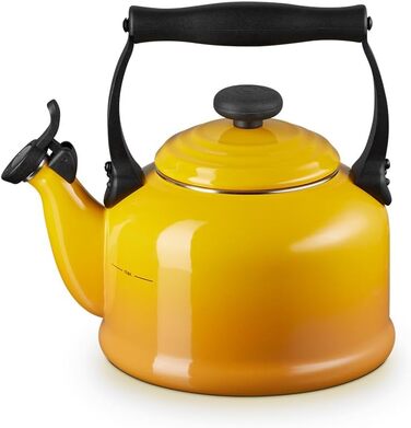 Le Creuset Kettle Tradition, 2.1 l, Enamelled Steel, Nectar, 40102026720000