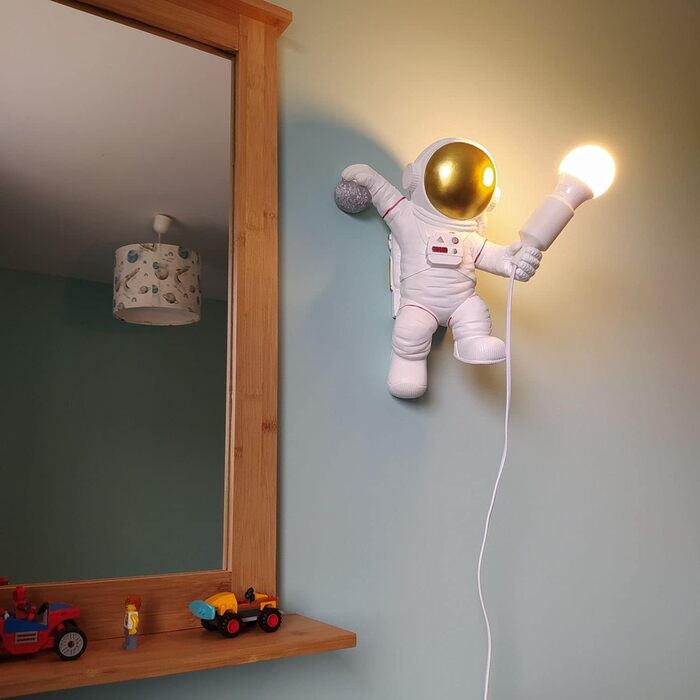 FREEUP Wall Lamp for Children's Room with Plug, Astronaut Lamp for Children's Room Wall Lamp with Switch and 1.5M Cable, E27 Socket, Max.40W (Without Bulbs), Fun Gifts for Kids Boys Girls