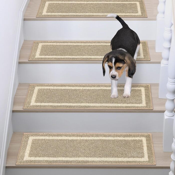 Ковзаючі килимки на сходи Cosy Homeer, 70x22 см, 15 шт., самоклеючі, антиковзаючі, машинне прання, 100% поліестер, TPE-підкладка, бежевий (4 шт.)