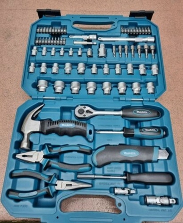 Набір інструментів та торцевих ключів Makita, 76 елементів, E-10899