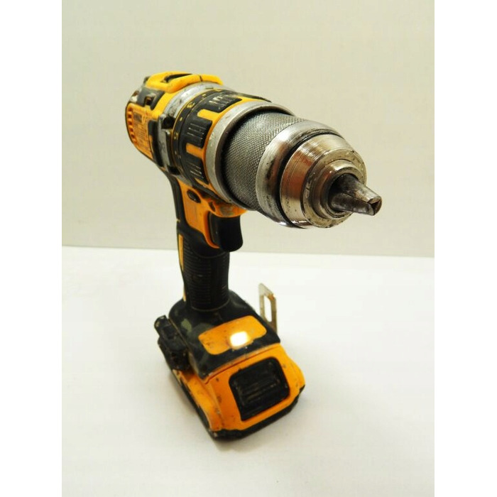 Акумуляторний шуруповерт DeWalt 18 V DCD795D2