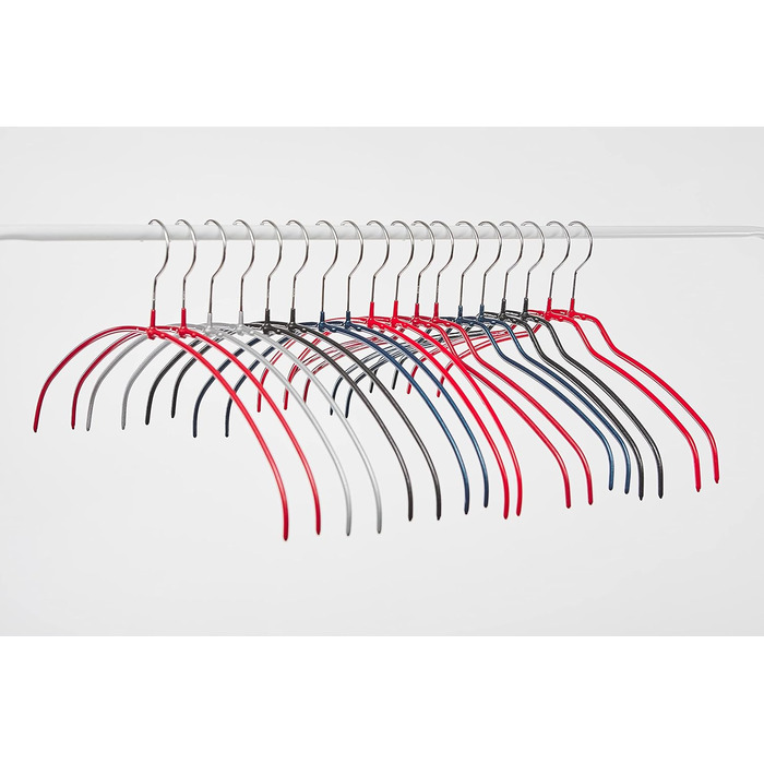 MAWA Clothes Hangers Light, Set of 20 space-saving and non-slip hangers, ideal for T-shirts, tops, and lightweight sweaters, with a 360° swivel hook and non-slip coating, 40 cm, Black