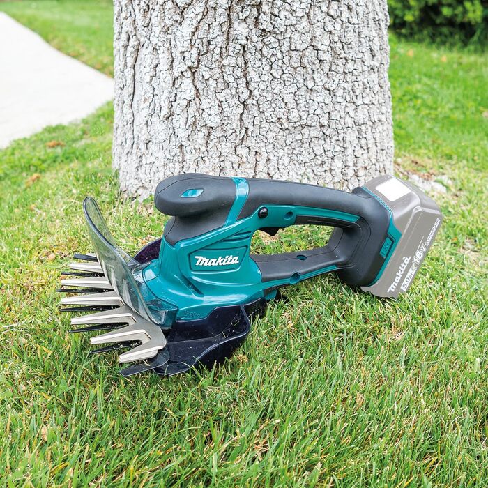 Акумуляторні ножиці для трави Makita DUM604ZX 18В (без акумулятора та зарядного пристрою)