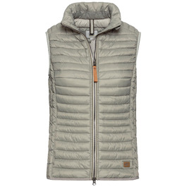 колір: сальвадорський зелений