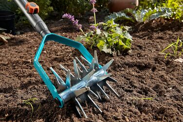 Gardena combisystem Star Cultivator: Soil cultivator for seedbed preparation and soil loosening, 14 cm working width, made of high-quality steel, Duroplast-coated, star wheels galvanized (3196-20)