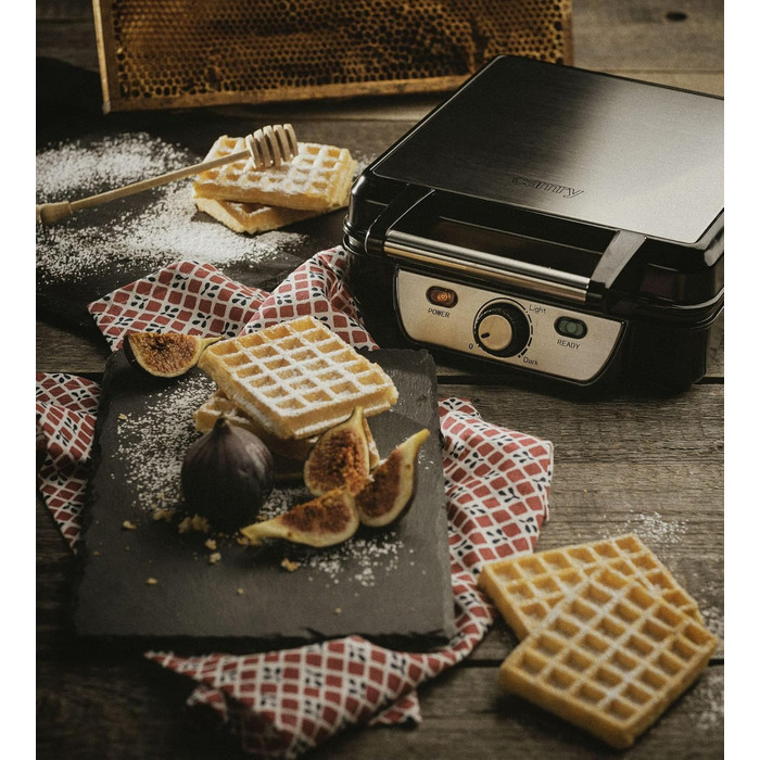 Adler Camry 4-Waffle Maker - 1500W Power, Adjustable Temperature, Black & Silver