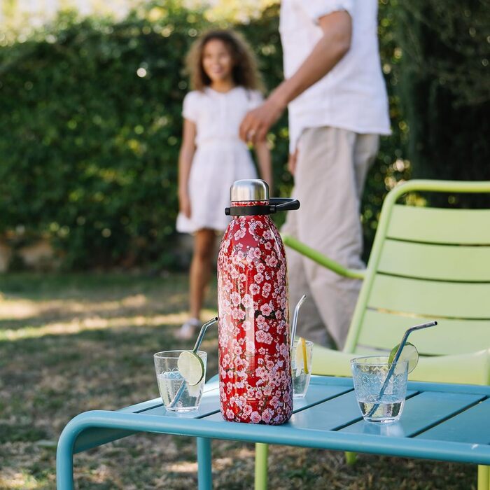 QWETCH 1.5L Stainless Steel & Titanium Thermos Flask - 48H Cold & 16H Hot - Leakproof & BPA-Free Insulated Water Bottle with Handle - Perfect for Camping, Picnics & Family Use (1500ml, Red Flowers)