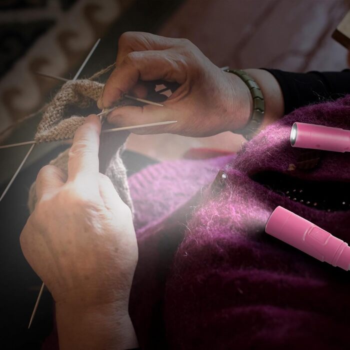 Ліхтар на шию LUXJET LED для читання, в'язання, ремонту – акумуляторний, 3 кольори, регульована яскравість (Рожевий)