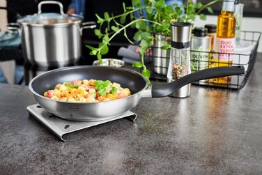 RÖSLE Frying Pan Set Basic Line Ø 20 cm, 24 cm with ProPlex non-stick coating, 18/10 stainless steel, silver/black (Ø 24 cm)