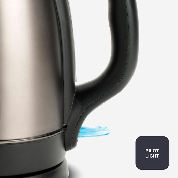 Електричний чайник BLACK+DECKER BXKE2202E, 1.2L, 2200W, нержавіюча сталь, поворотна база 360°, автоматичне відключення, індикатор рівня води, ергономічна ручка, для лівшів