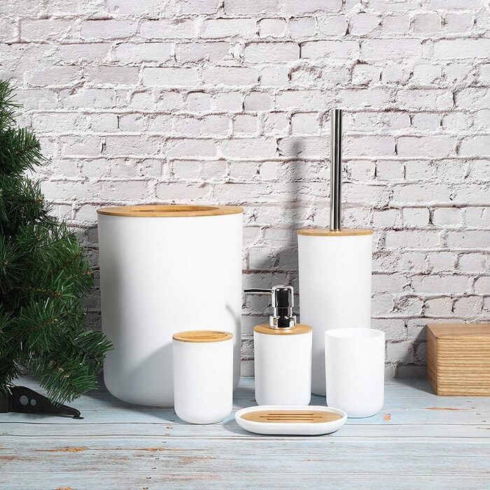 Набір для ванної кімнати MisFox з бамбука (6 предметів): дозатор для лосьйону, сміттєвий контейнер, тримач для зубних щіток, стаканчик для зубної пасти, щітка для туалету, мильниця (білий)