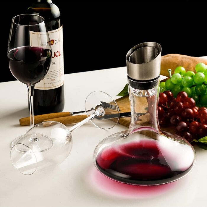 Wine Decanter with Integrated Aerator Spout & Filter, Decanter, Wine Decanter, Wine Aerator, Wine Decanter, Wine Gifts, 100% Hand-Blown Lead-Free Crystal Glass, Wine Accessories