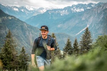 Кепка бейсболка Jumping Bird • Унісекс • Знімний козирок • Легка, регульована, чорно-сіра