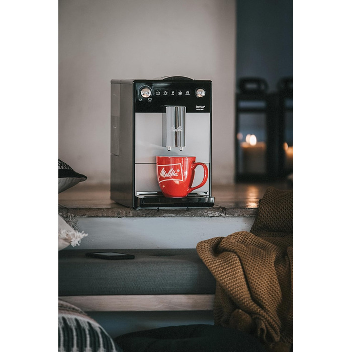 Melitta Purista - Fully Automatic Coffee Machine with Favorite Coffee Function, Coffee Machine with Grinder and 5-Level Adjustable Grinding, for Coffee and Espresso, silver/black Silver Fully Automatic Coffee Machine
