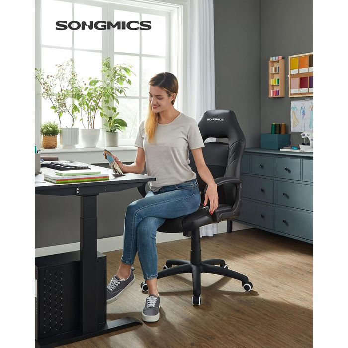 Ігрове крісло SONGMICS, офісне крісло з функцією гойдання, ергономічне, S-подібна спинка, підтримка попереку, до 150 кг, екошкіра, чорне-сіре
