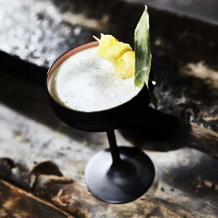 Набір келихів для шампанського Stölzle Lausitz Elements, 6 шт, 230 мл, чорний/бронзовий – елегантні келихи з кришталевого скла без свинцю, придатні для миття в посудомийній машині та стійкі до ударів