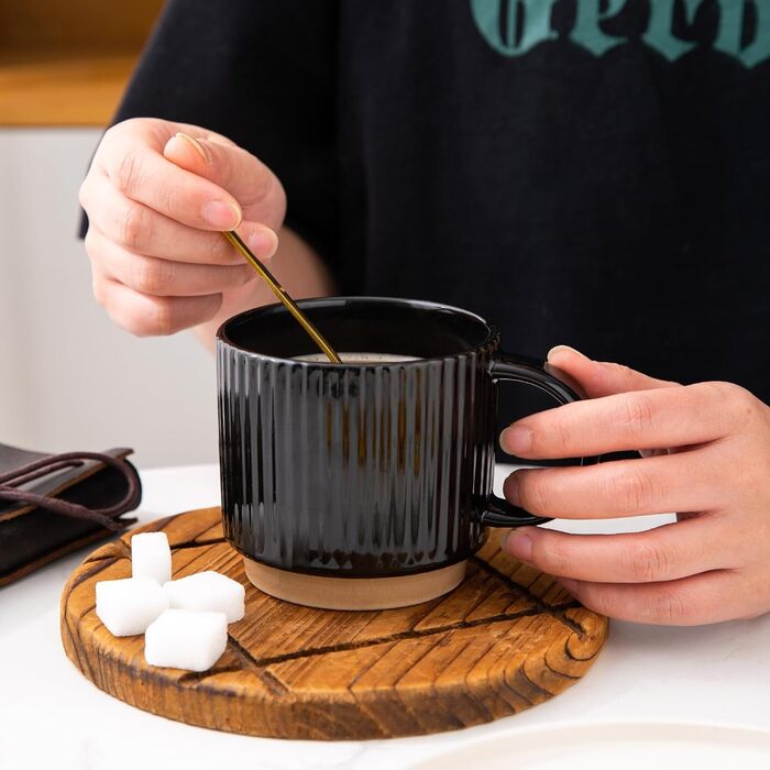 Набір керамічних чашок GBhome 4 шт. 350 мл з текстурою | Для лате/капучино | Можна мити в посудомийній машині та використовувати в мікрохвильовці | Чорний колір