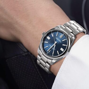 Годинник чоловічий BUREI срібний: аналоговий кварцовий годинник на сталевому браслеті. Елегантний, класичний дизайн.
