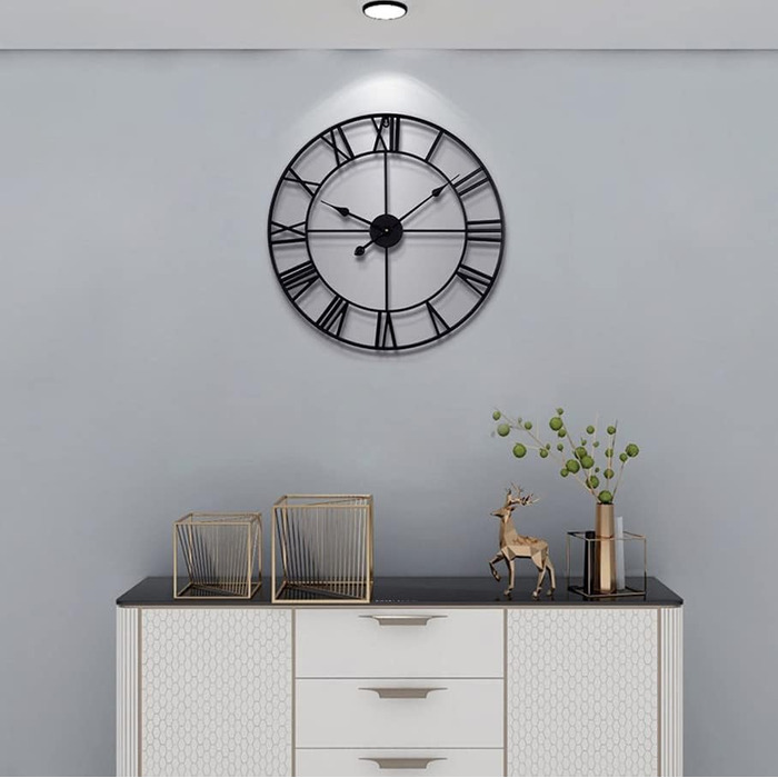 HAITANG Large Vintage Wall Clock, Black Round Metal Wall Clock Silent No Ticking, Battery Operated, 47cm Roman Numerals, Clocks for Living Room, Bedroom, Kitchen Decoration