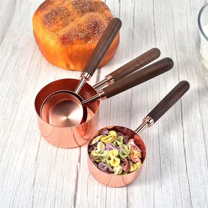 4-piece stainless steel measuring spoon set with walnut wood handle, copper measuring cup set for baking and cooking (Color: A, Size A)