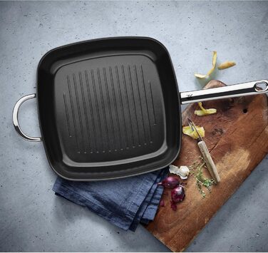 WMF Durado Grill Pan Induction, grilled, 28x28 cm, Induction Steak Pan, Cromargan stainless steel coated, ceramic coating, oven-safe