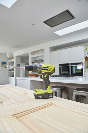Ударний дриль-шурупокрут Ryobi R18PD2-215G